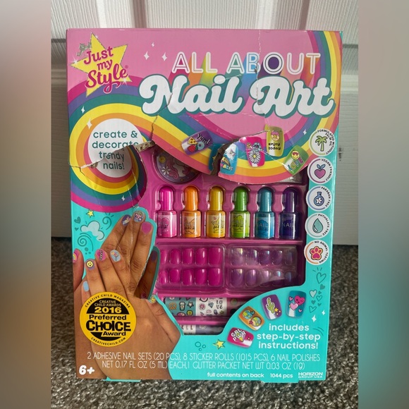 Nail Art Set - Picture 1 of 2